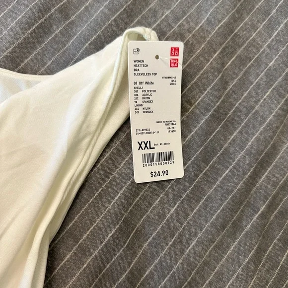 Padded Sleeveless Top - Picture 3 of 6